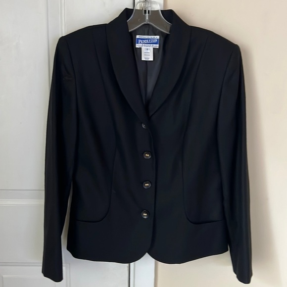 Pendleton Petite 100% Virgin Wool Black Blazer Four Button Closure Size 6 - Picture 9 of 9